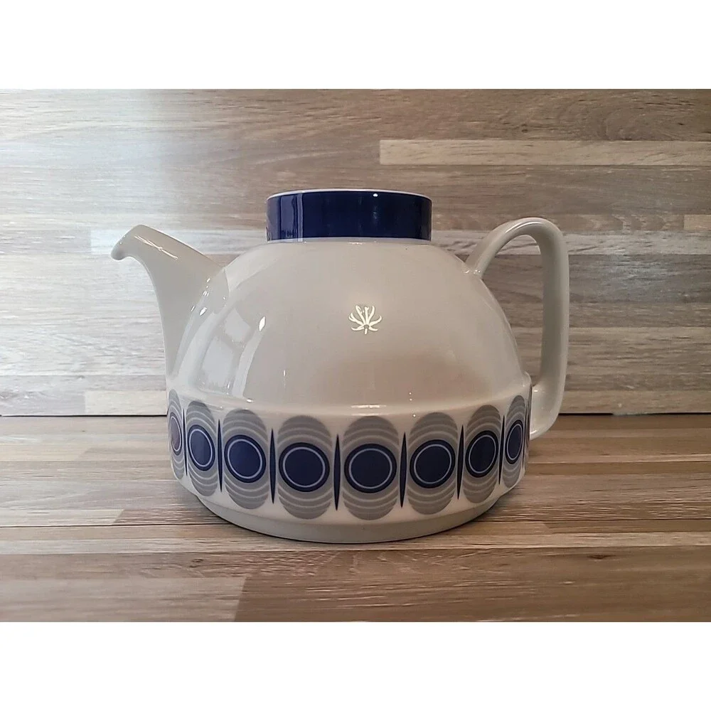 Bavaria Schirnding‎ Ceramic Teapot Blue and White Mid Century Modern Design